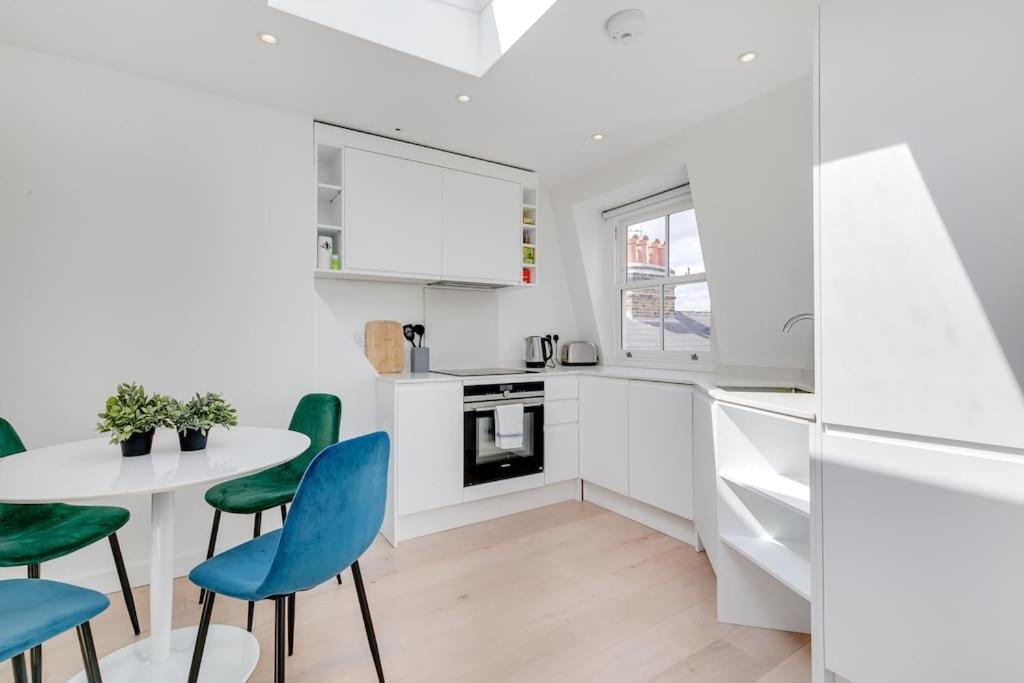 Modern 1 Bedroom Flat In Battersea Londýn Exteriér fotografie